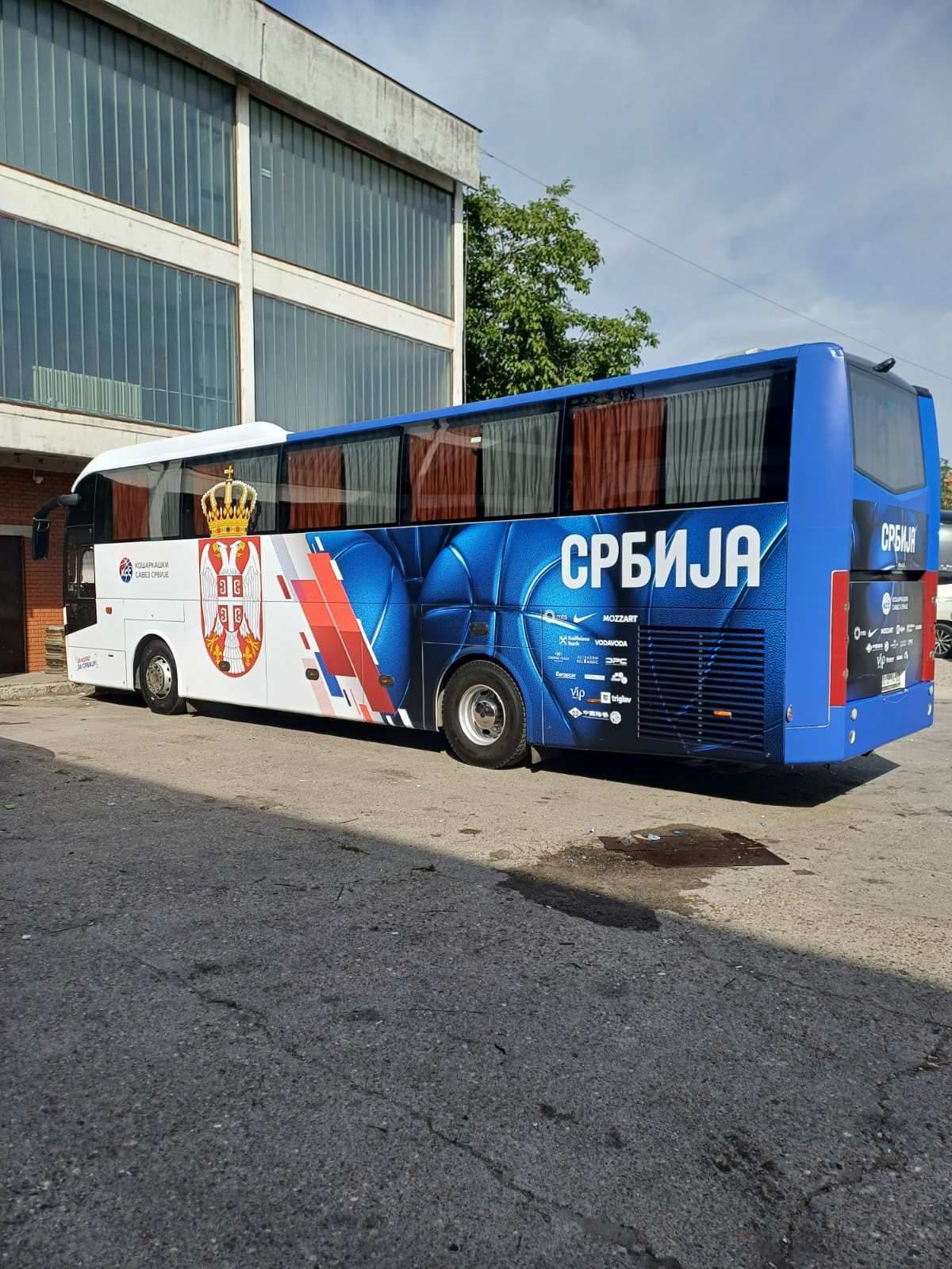 Coach in Basketball Federation of Serbia branding, side view