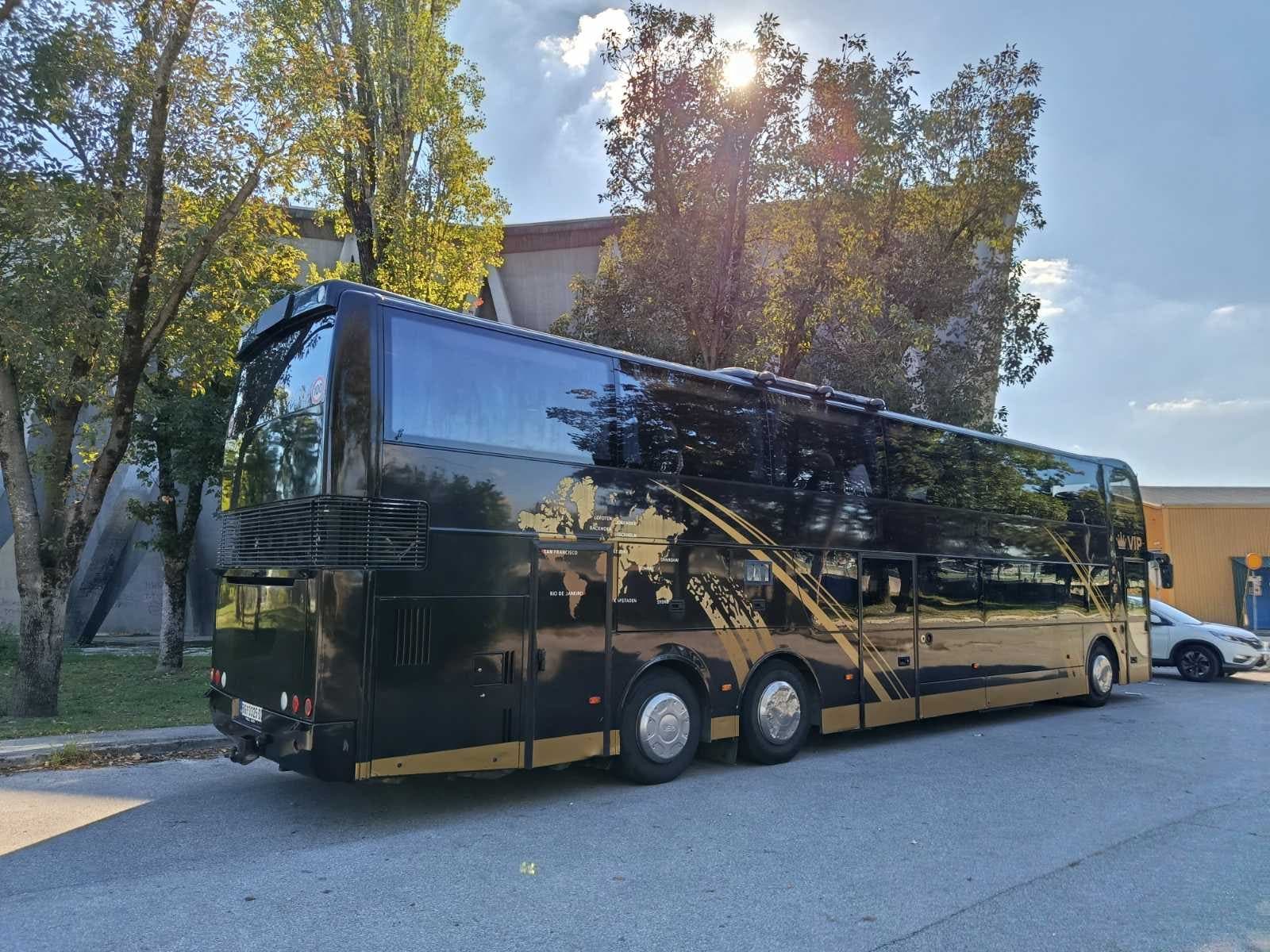 VDL Synergy VIP seen from the rear on a sunny day